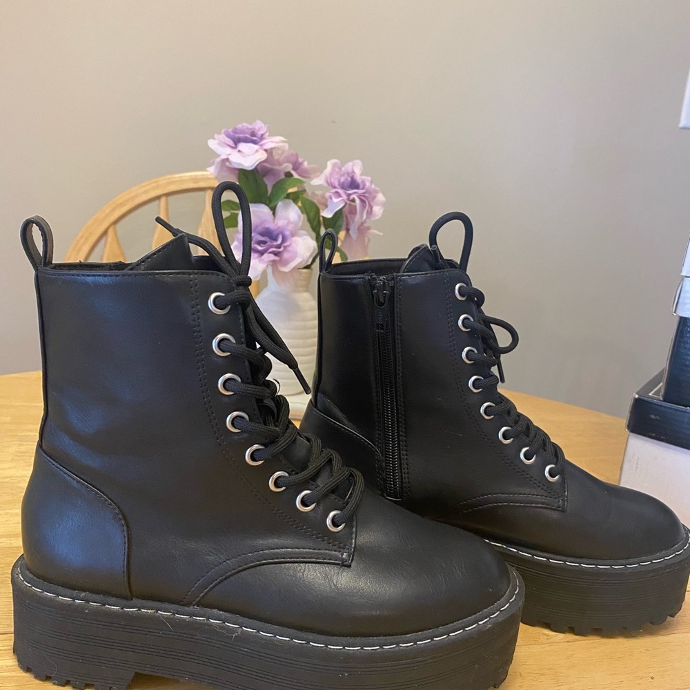 Black Combat Moto Boots with Chunky Soles